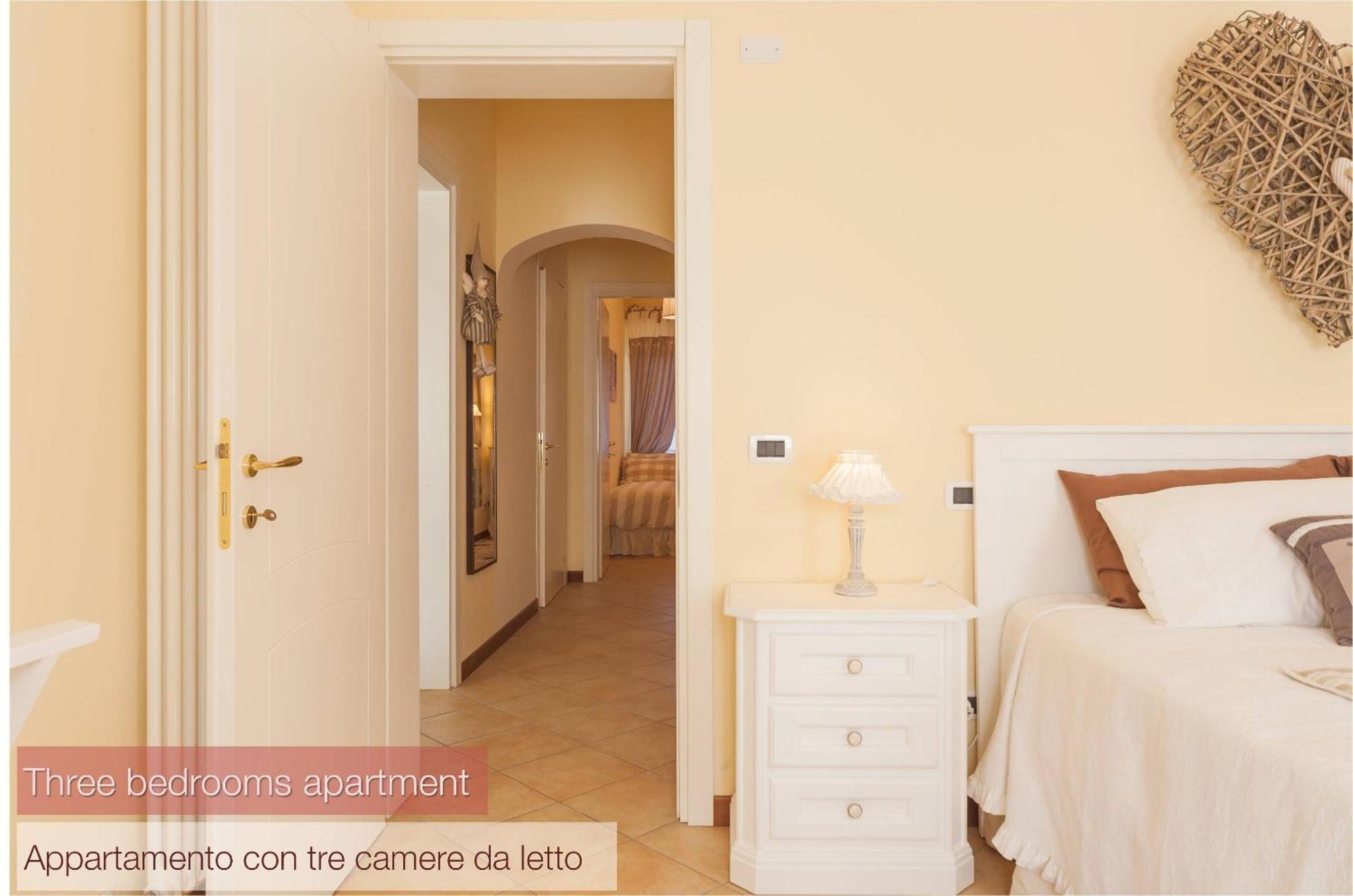 Nina Guest House Longare Zimmer foto